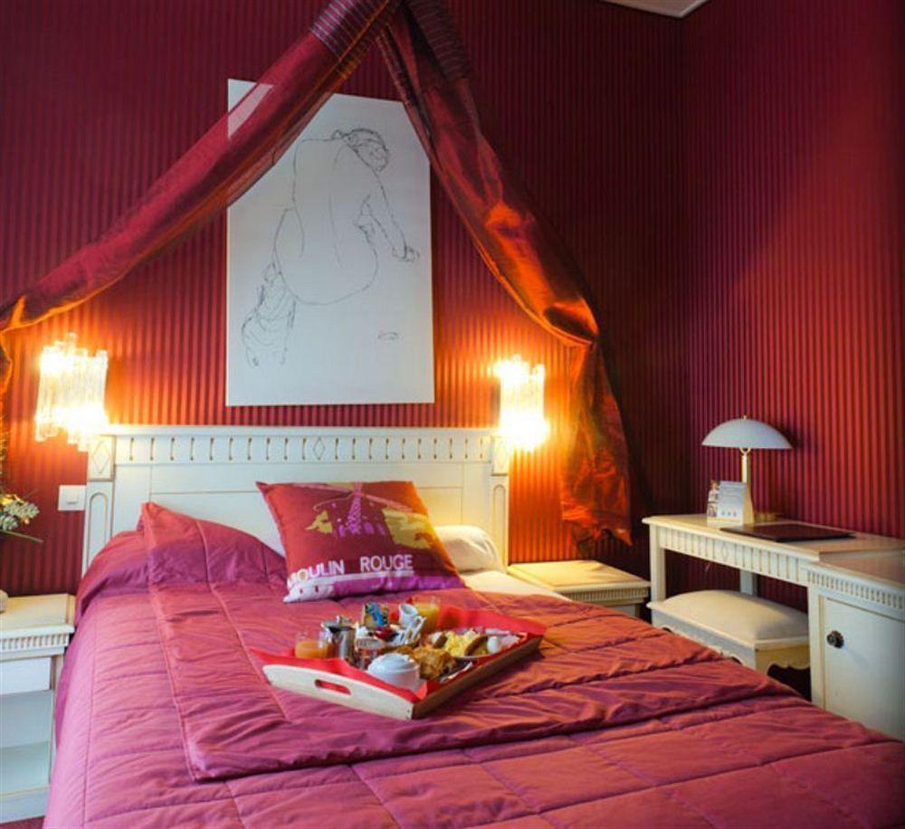 Royal Aboukir Paris 3*