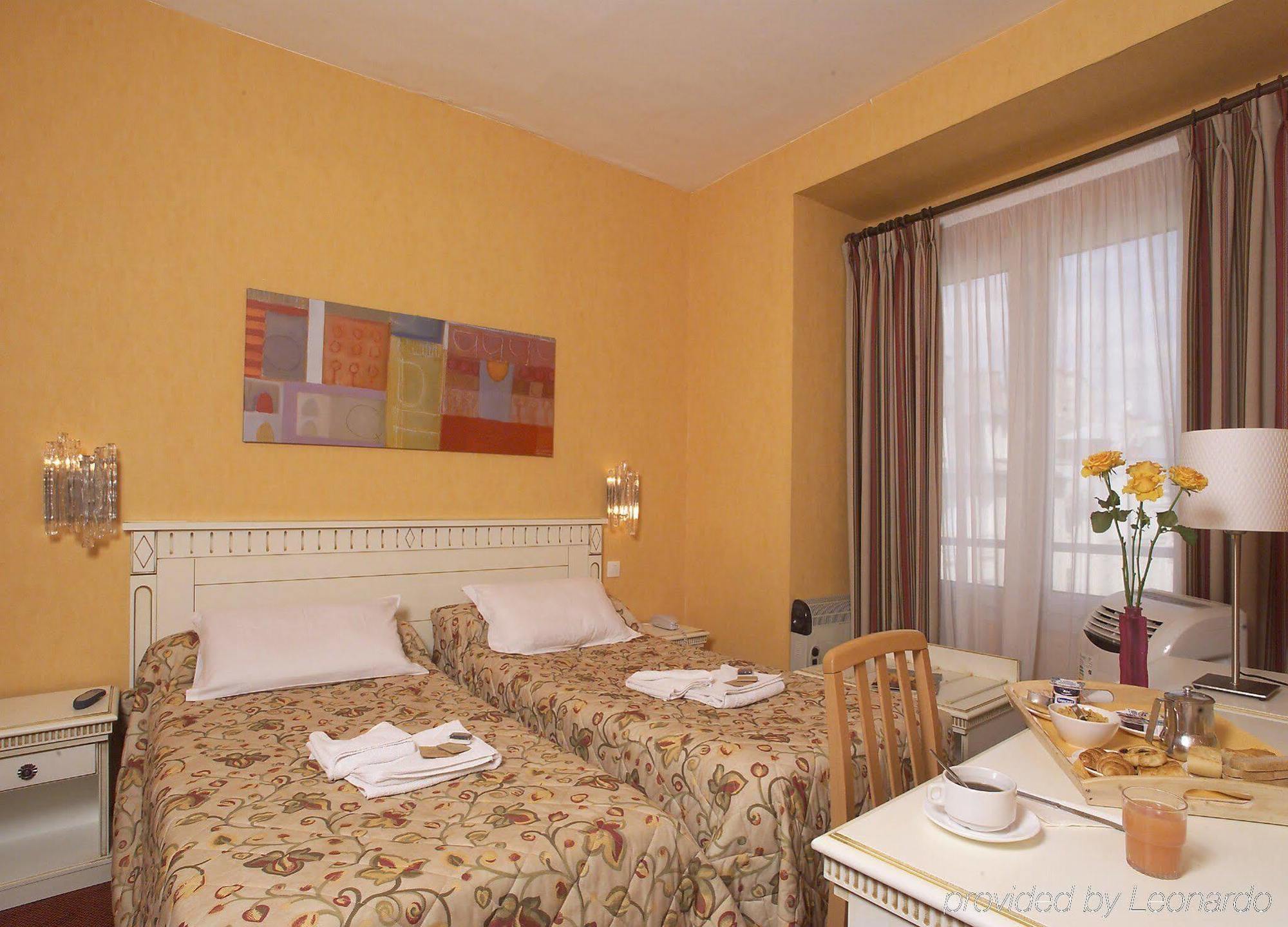 Royal Aboukir Paris 3*